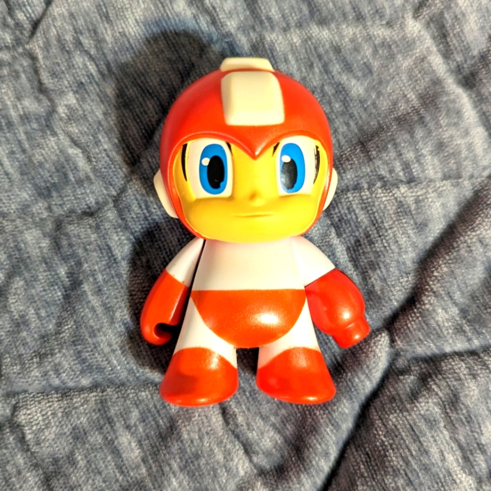 Megaman Action Figure Mini Pop Red Metallic Figure Loot Crate Kidrobot